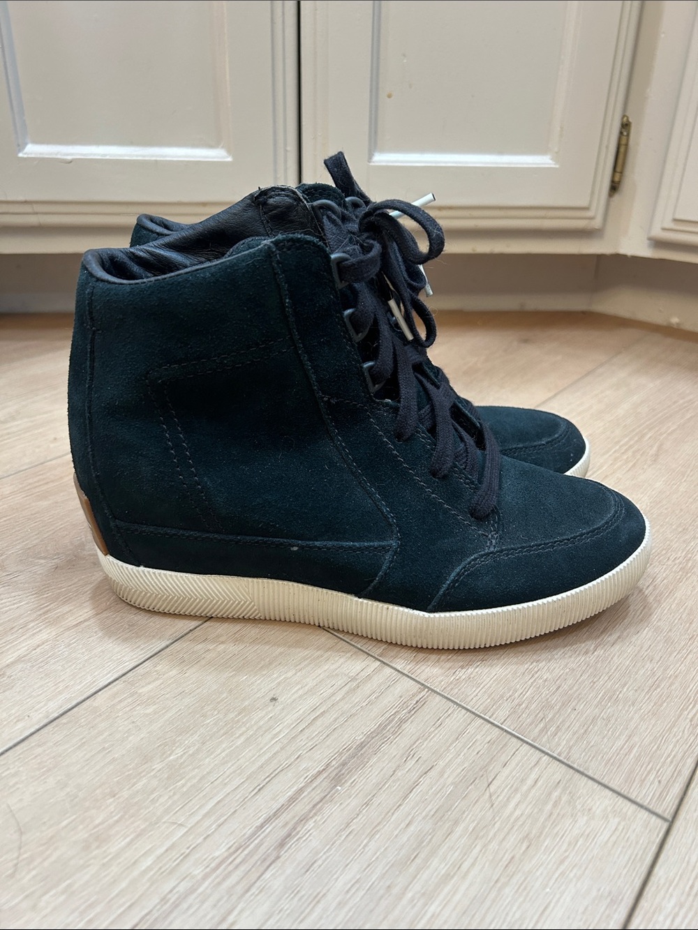 Sorel Out 'N About Wedge Sneaker Size 8